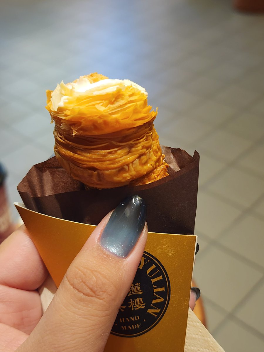 Fu_Aug's tweet image. “Re?”