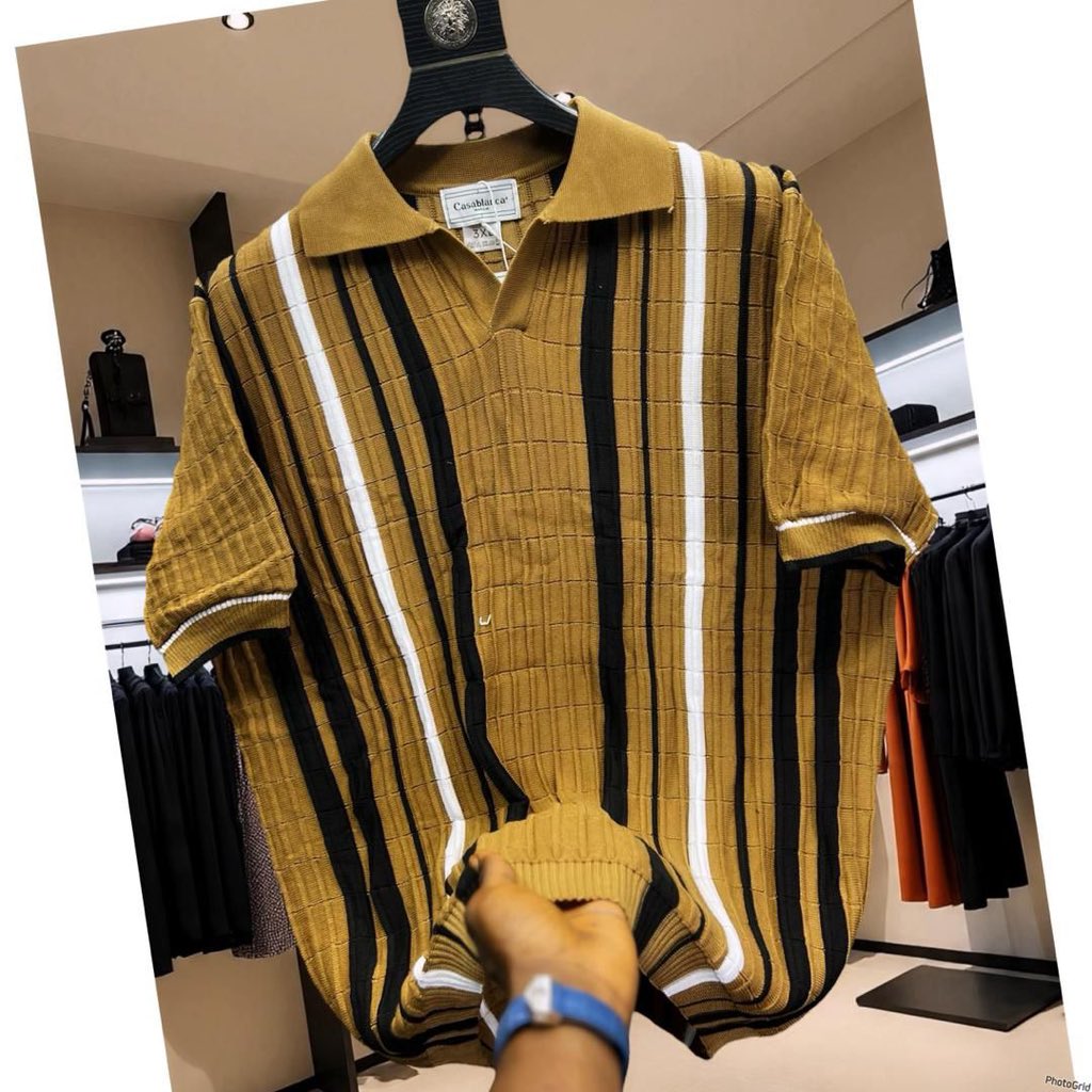 Zip up shirt 
N21,000 
Nationwide delivery 🚚