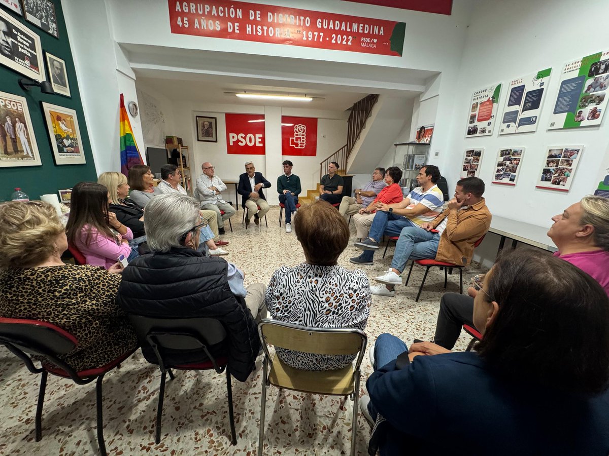 📢Esta tarde, el sec. general del PSOE de Málaga <a href="/JoseleAguilar/">Josele Aguilar /❤</a> ha acudido a la asamblea abierta de la Agrupación Socialista Guadalmedina

Junto a compañeras y compañeros hemos podido compartir reflexiones y propuestas para seguir construyendo una Málaga más justa y solidaria