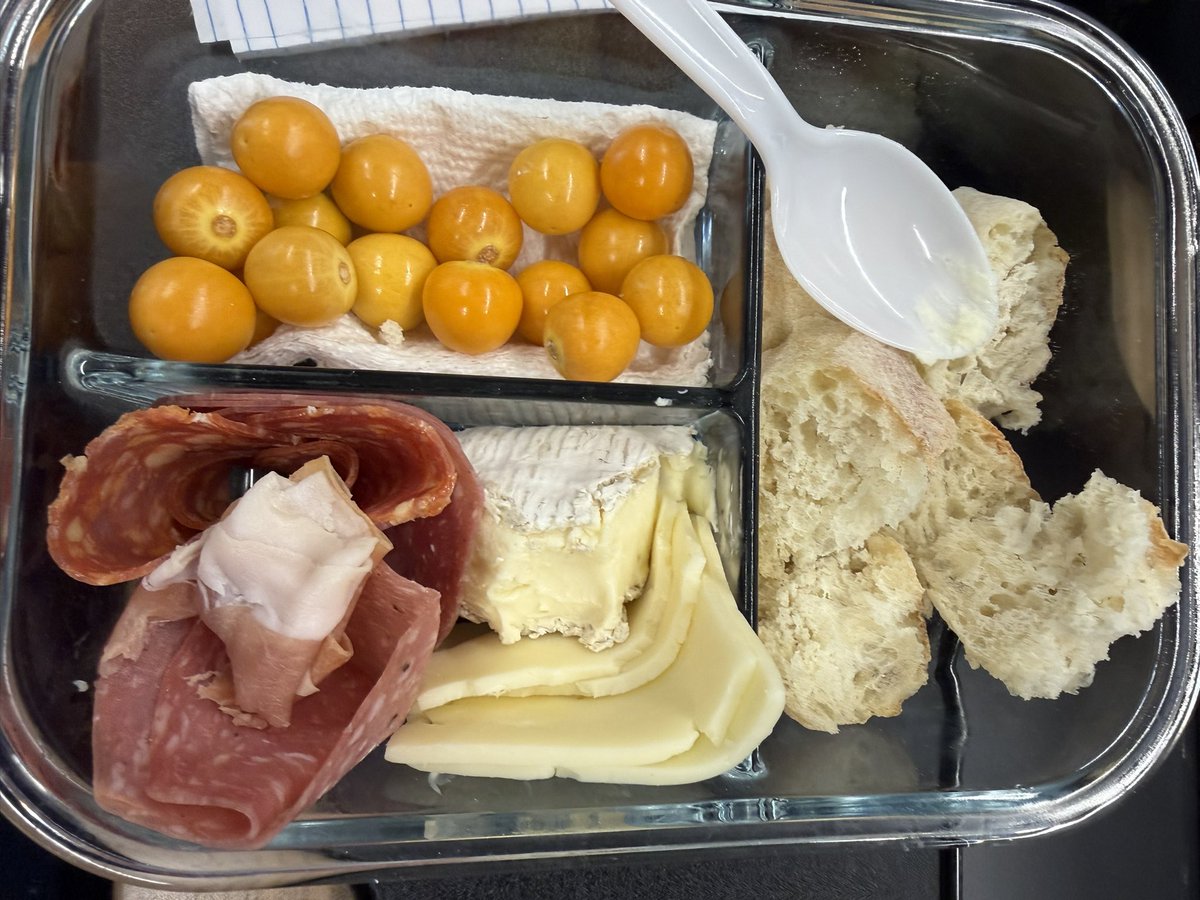 🛑 HEY YOU
This is your mandatory Lunch check in! 

Show me what you got 👁️👁️