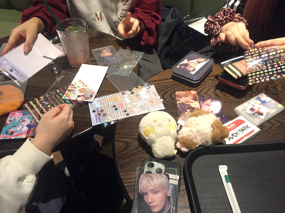 희 tweet media