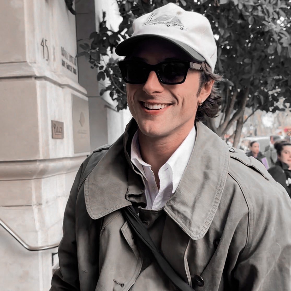 cuozzoprep's tweet image. ⠀
yo-yo yomino e ti dimentichi del cucchiaino. yo-yo yomino, lo prendi, lo porti, lo squizzi e col gusto ti sintonizzi. hey frà, yomino ci sta.