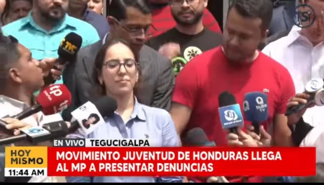 Que vergonzoso a lo q han llegado. Nunca los vi salidendo así <a href="/Anduray02/">Fernanda Anduray</a> cuando el ilegal y narco de JOH se reeligio, cuando se saqueo el IHSS, cuando se robaron el Trans-450 y quien participó fue Cossete Lopez. 
En fin, esta es la juventud de la derecha corrupta y sinvergüenza.