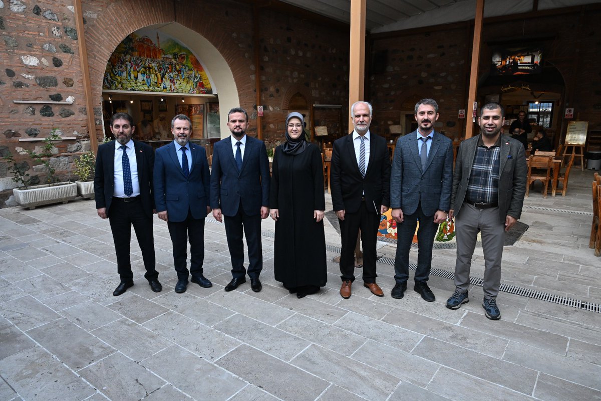 Başkanımız Sayın <a href="/ilkerastarci/">İlker Astarcı</a>, Manisa Celal Bayar Üniversitesi <a href="/mcbu1992/">Manisa Celal Bayar Üniversitesi</a> Rektörü Sayın Prof. Dr. Rana Kibar <a href="/RanaKibar_/">Prof. Dr. Rana Kibar</a> ile birlikte, Manisa Tıp Tarihi Müzesi Müdürü Sayın Doç. Dr. Kadir Adamaz’ın refakatiyle Manisa Tıp Tarihi Müzesi'ni ziyaret etti.