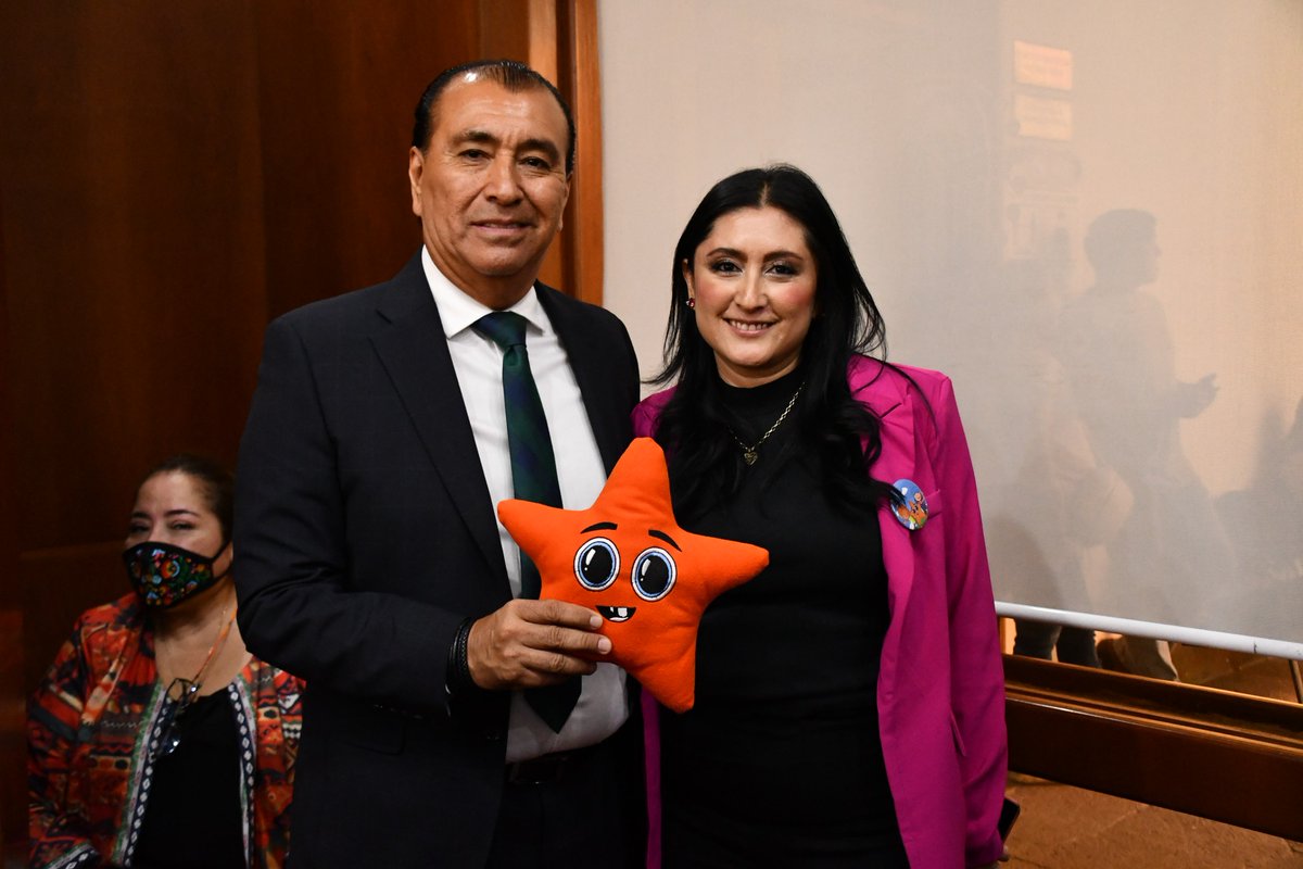 En el Foro de Activación para la Prevención del Abuso Infantil, el titular de SEGE, Juan Carlos Torres Cedillo, presentó avances en prevención y atención a la violencia escolar, destacando el Protocolo de Cero Tolerancia y acciones en coordinación con el Congreso del Estado.