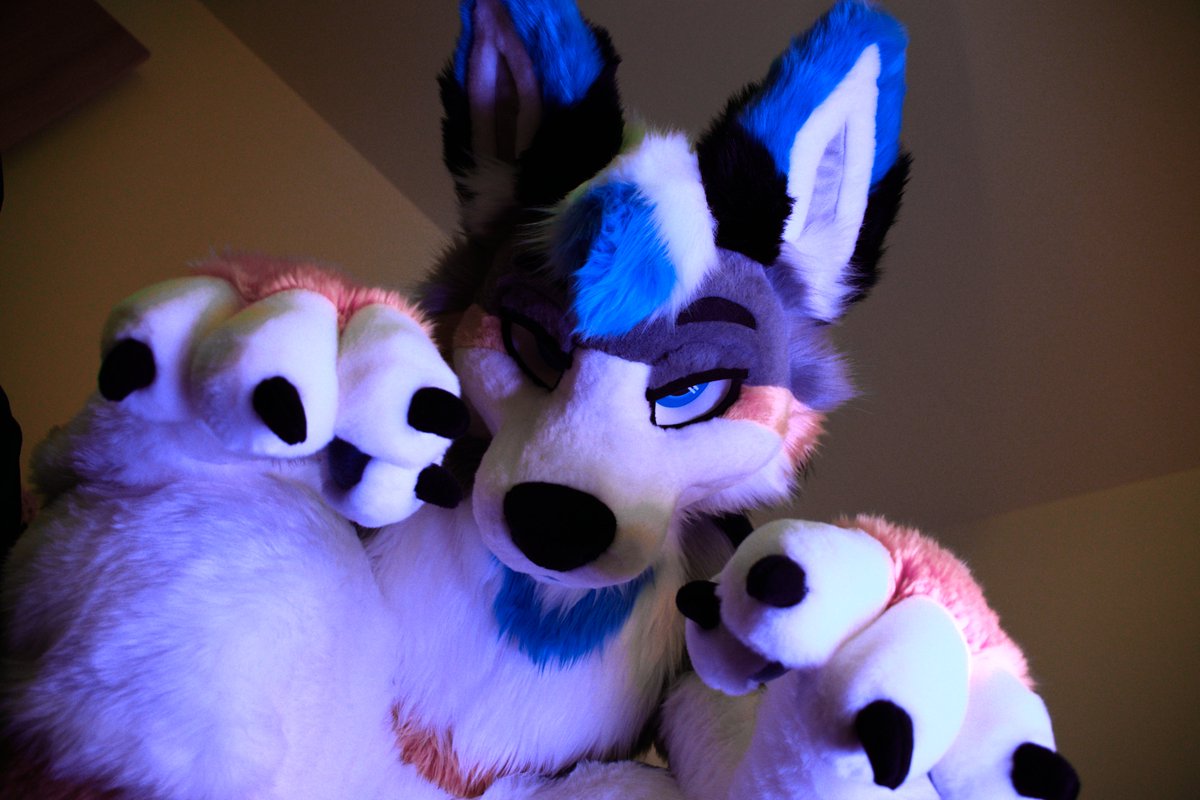 u look small down there :3