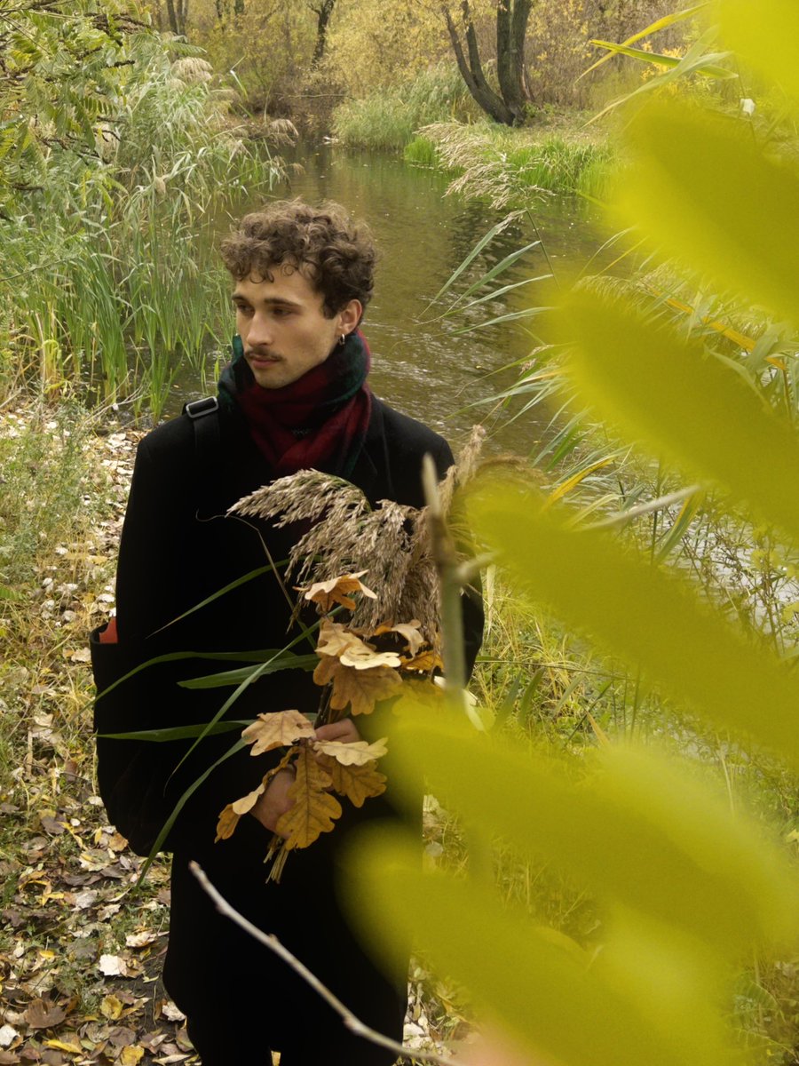 NETULPAN's tweet image. Дуже гарна осінь, атмосферне місце, що аж хотілося безперервно фотографуватися 
instagram.com/p/DQpIcGajAc_/…