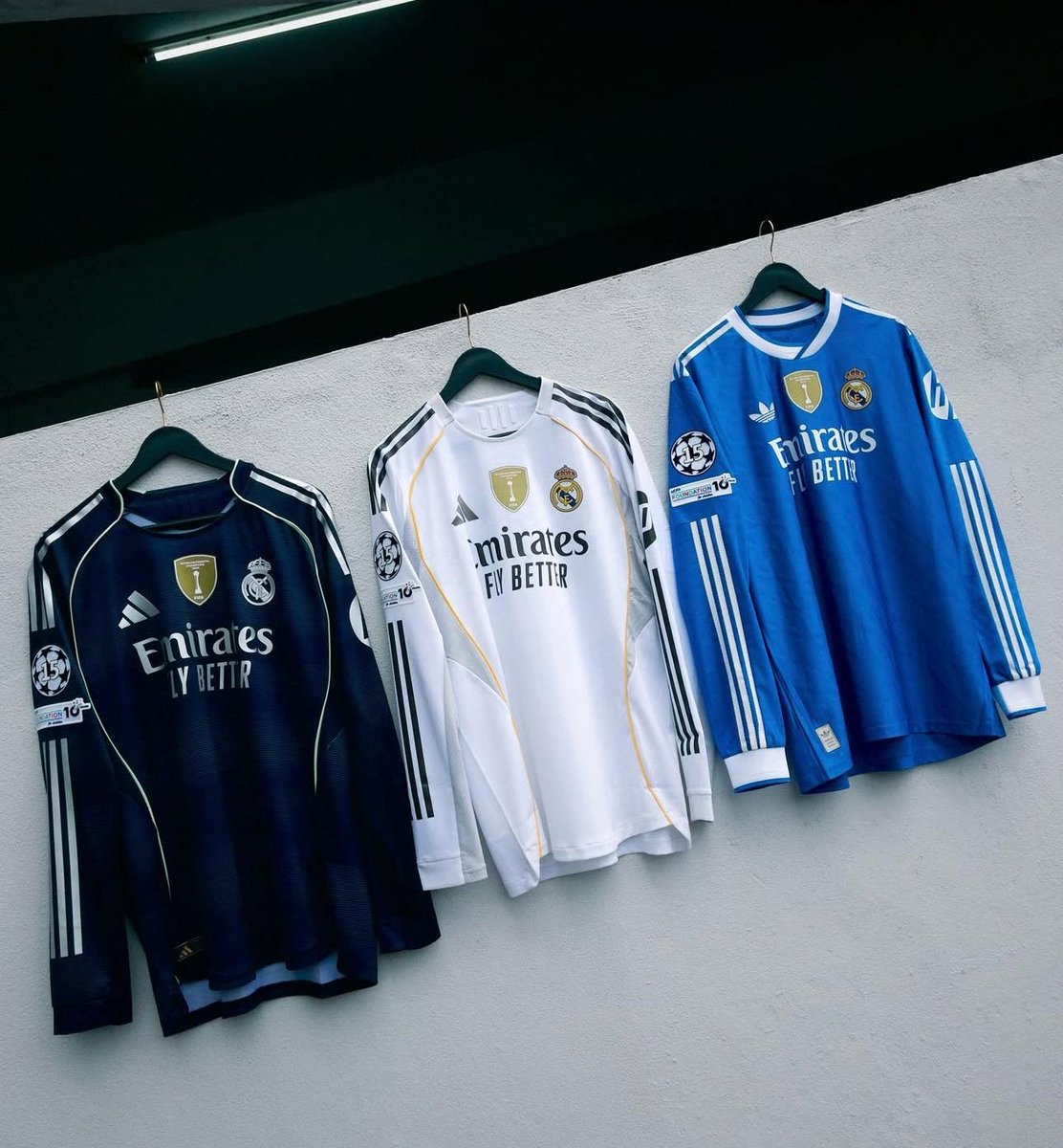 🚨 SORTEO INTERNACIONAL

Si el Real Madrid gana al Liverpool en Anfield HOY, sortearemos camiseta del Real Madrid. NOMBRE Y NÚMERO A ELEGIR

Requisitos:
• RT
• Follow <a href="/madrid_total2/">MT2</a>, <a href="/madrid_total3/">MT3</a> y <a href="/futboljersey7/">FutbolJersey77</a> 

Opcional: Mencionar a 1 amigo para doble participacion