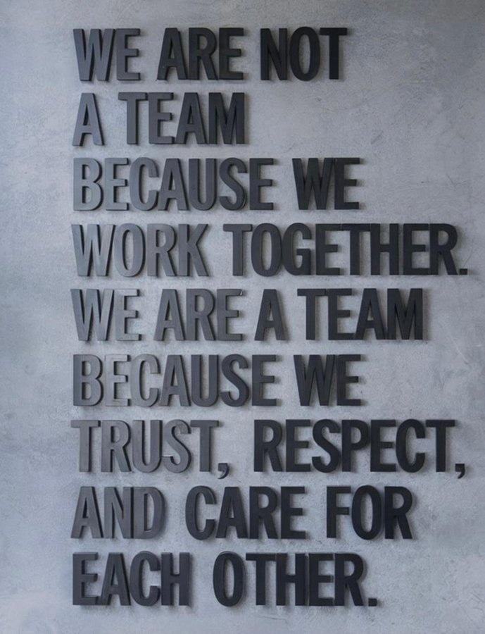 You don’t build culture with plays.

You build it with people. 
• It takes trust.
• It takes respect.
• It takes caring about others.

That’s what makes a real team👇

(📷@pickandpopnet)