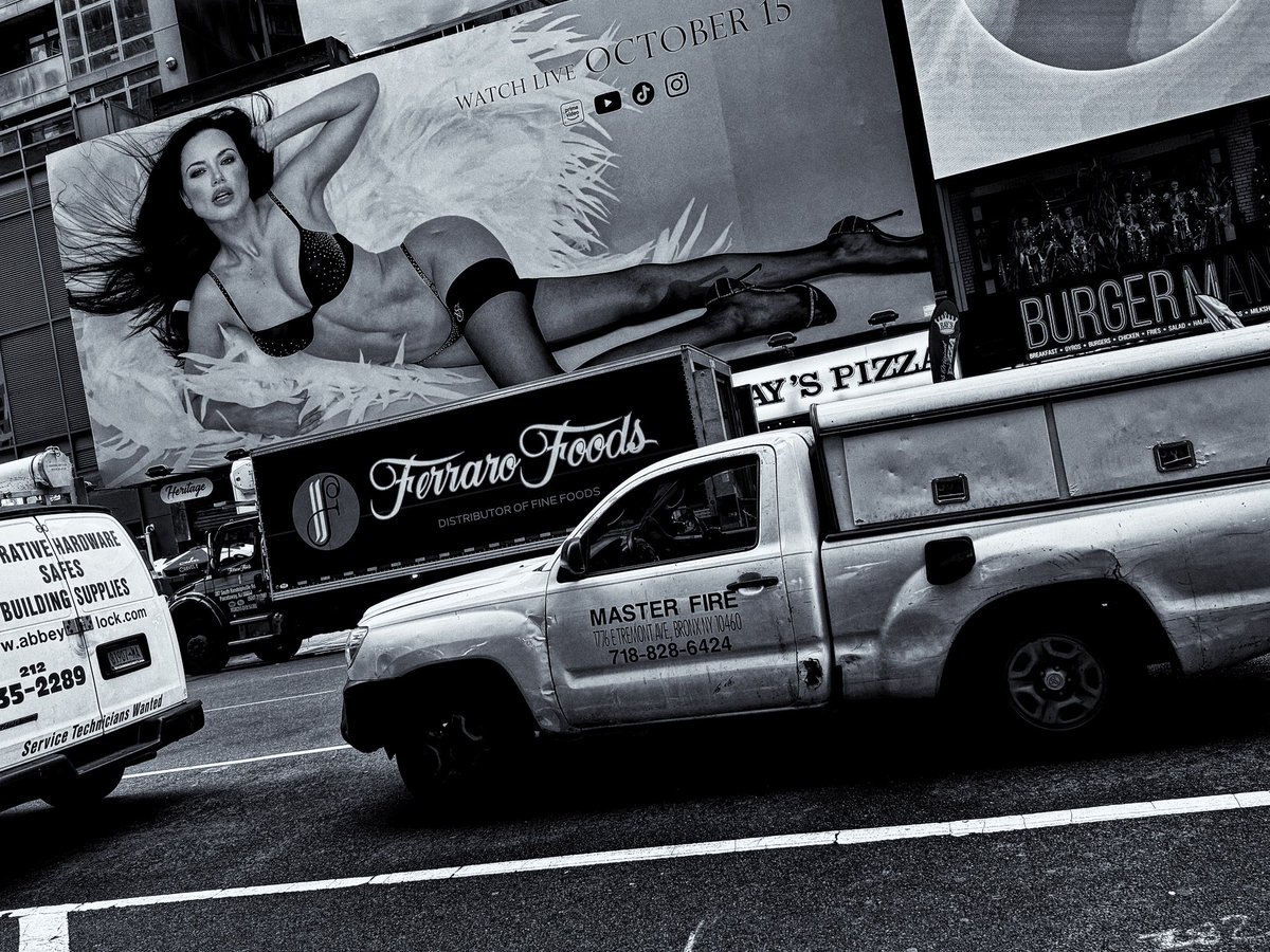 rainydayshoot's tweet image. Street photography in  New York 
#streetphotography #nycstreet
