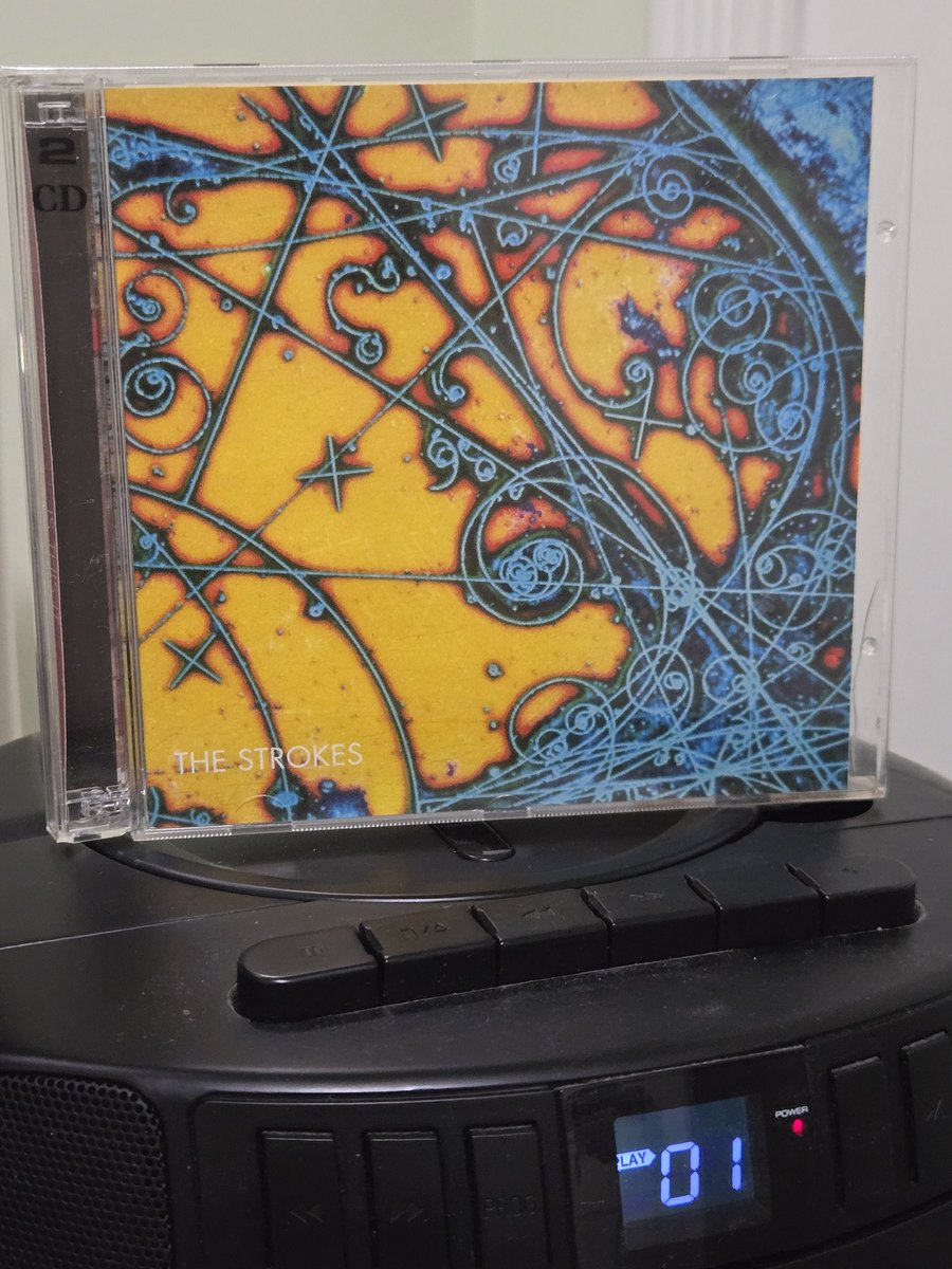 cleaming_'s tweet photo. -no sexy ass on the cover
-no anti-cop song
an absolute masterclass in neutering an album, thanks a lot gerorge bush https://t.co/4rPngo9Eu1