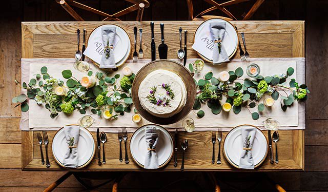 Te invitan a una cena y comienza la eterna duda. ¿Qué #vjnk llevar?
Aquí tienes algunas sugerencias para acertar siempre 

cestashop.com/blog/que-vino-…

#FelizMartes #Winelover #Vino #Wine #TuBodegaEnCasa