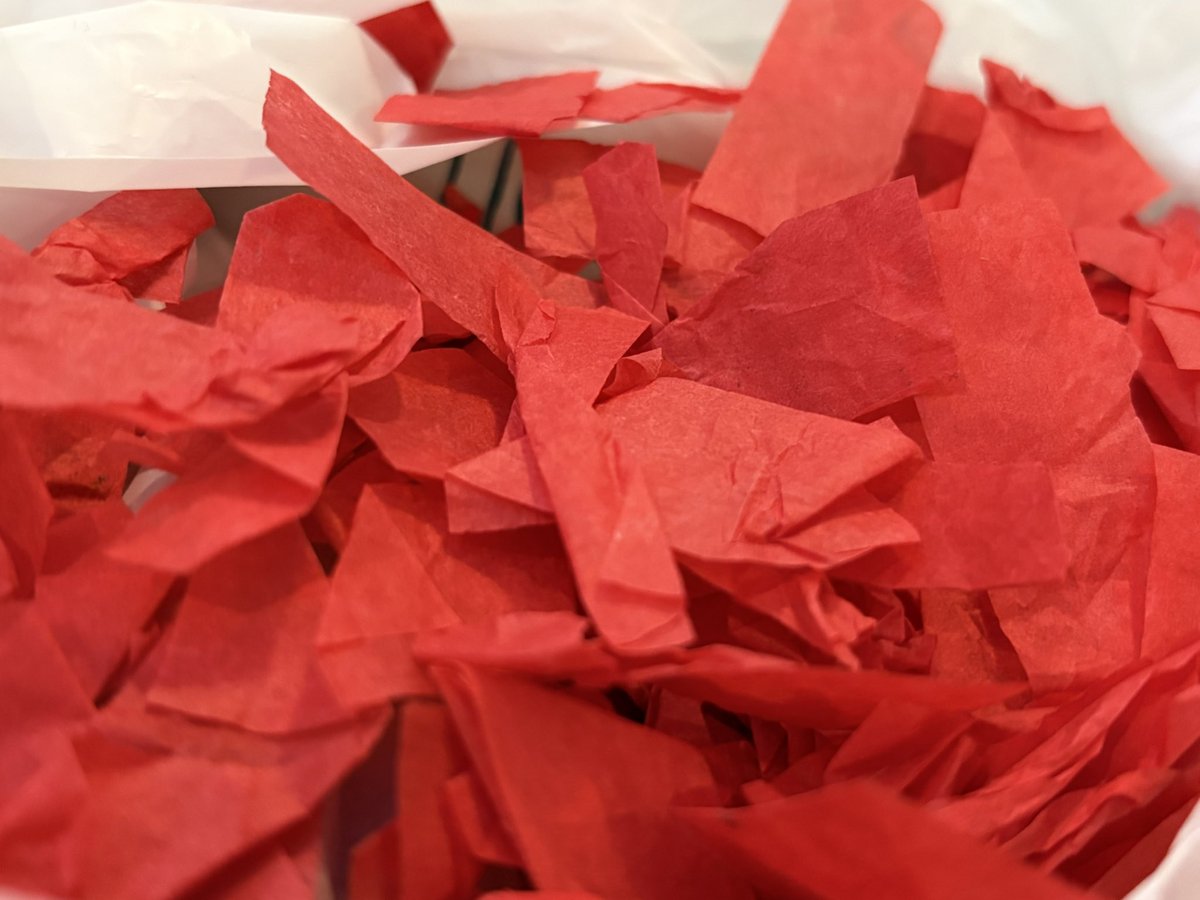 Big thanks to <a href="/becca_x_boo/">Becca |-/ • •</a> for being awesome and not only getting me the Breach tour shirt that was out of stock at my show (lifesaver!), but also throwing in some confetti from LA night 2! Clikkies helping clikkies >>