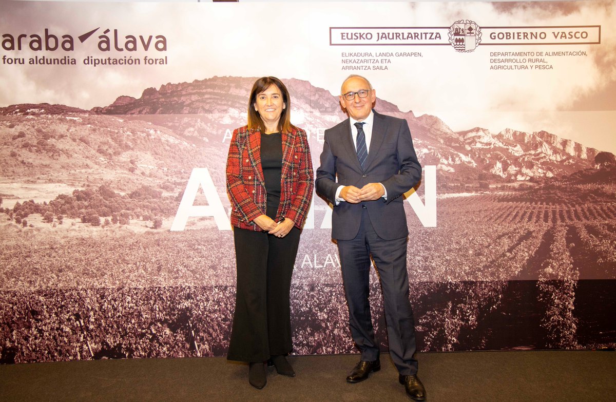 itsaslurraEJGV's tweet photo. ✅ El plan #ABIAN arranca con 17 proyectos transformadores para Rioja Alavesa.

Se trata de una apuesta de país que da continuidad a iniciativas previas y se convierte en una herramienta de futuro para una comarca que es símbolo de identidad en Euskadi.

🔗https://t.co/W3KcHtDNoZ https://t.co/dzqzFpLQzY