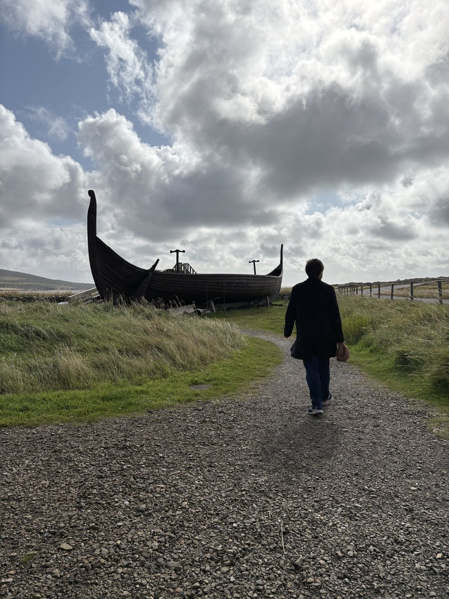 bbc.co.uk/programmes/m00…