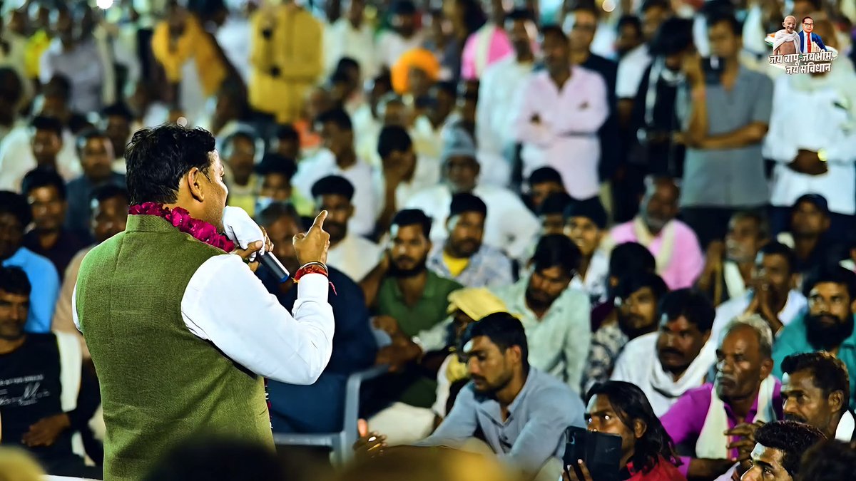 PramodBhayaINC's tweet photo. बाबा साहेब के विचार हमारी विरासत हैं।
कांग्रेस की विचारधारा ने सदैव वंचितों, शोषितों और दलितों के अधिकारों के लिए संघर्ष किया है।
दलित एकता कार्यकर्ता संवाद में मैंने संकल्प लिया है
संविधान, लोकतंत्र और न्याय की रक्षा के लिए सदैव संघर्षरत रहूंगा। https://t.co/jLBp9Pfn0V
