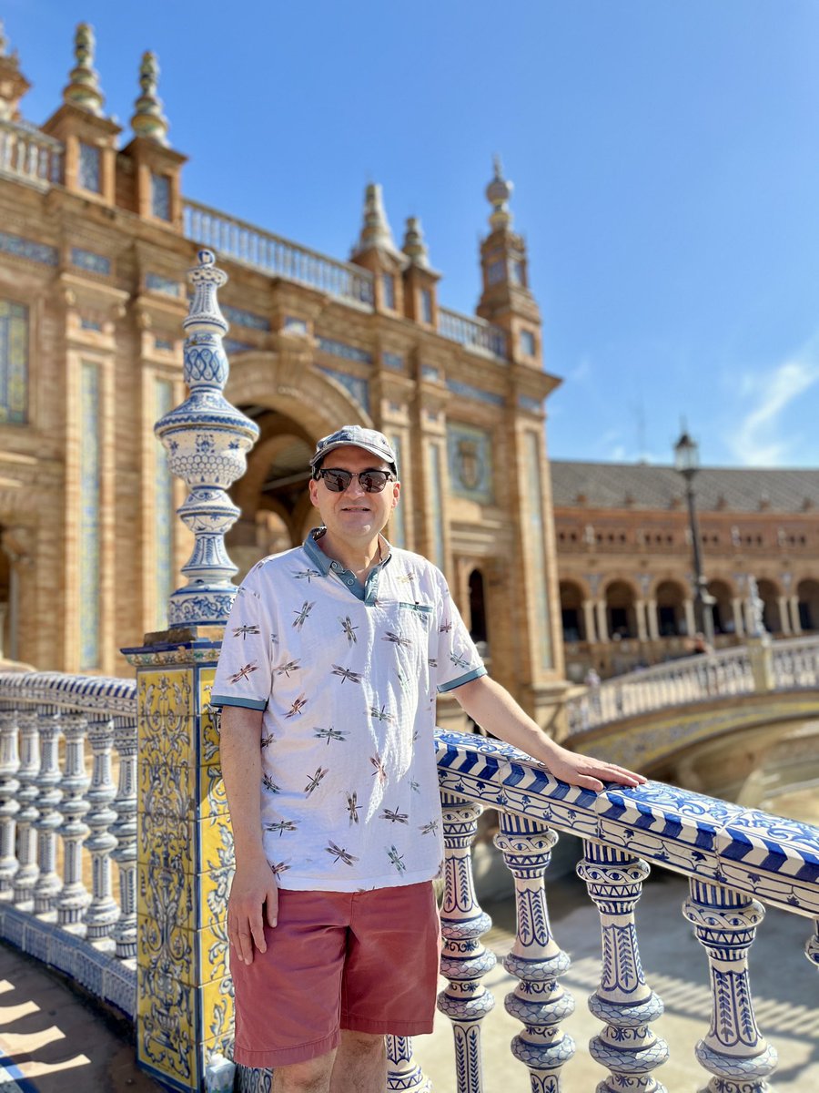 Dr David J Hunter tweet media