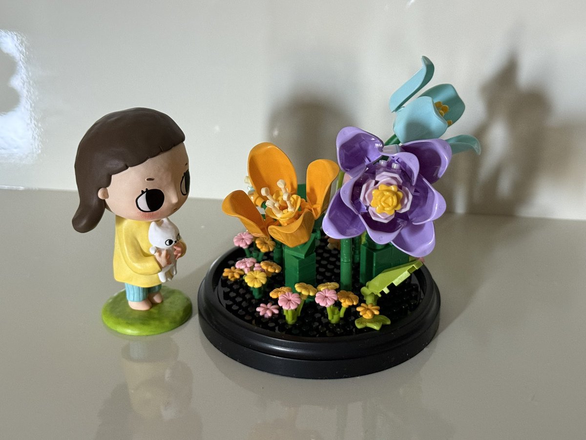 popicollects's tweet image. Queria que a Nyota fosse mais conhecida.