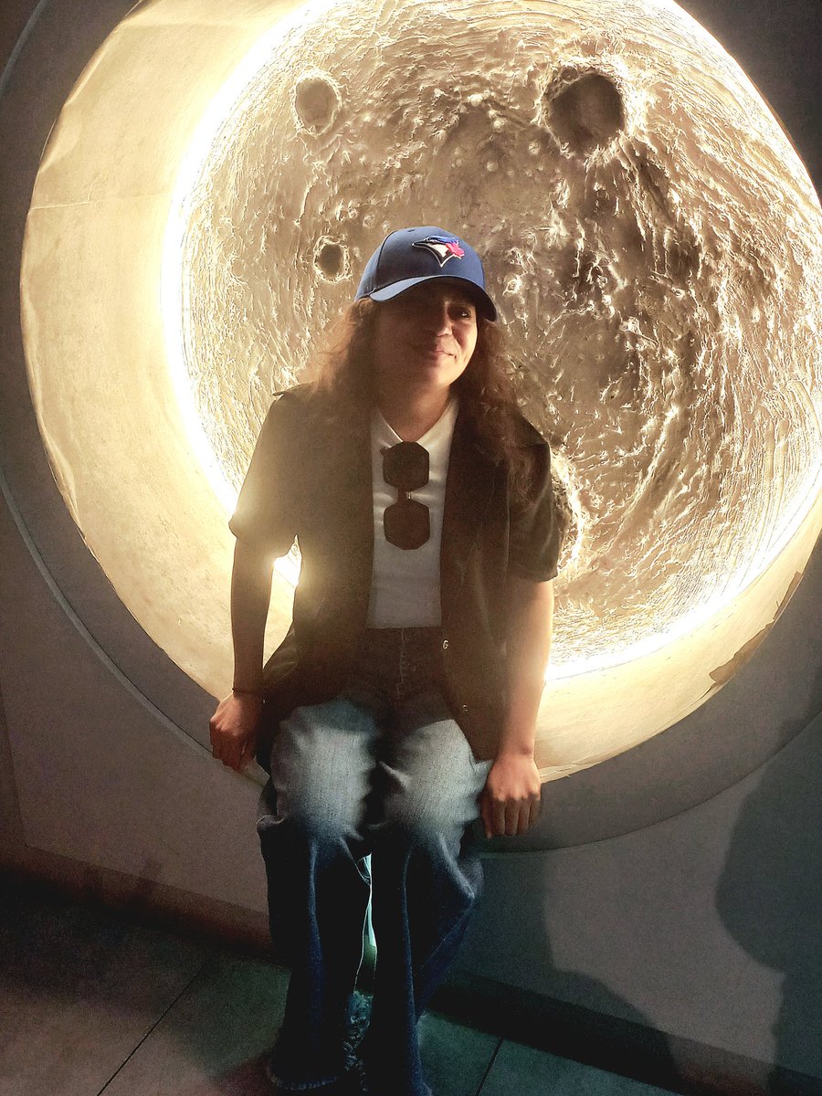 Pideme la luna y te la bajaré...🎶🎶