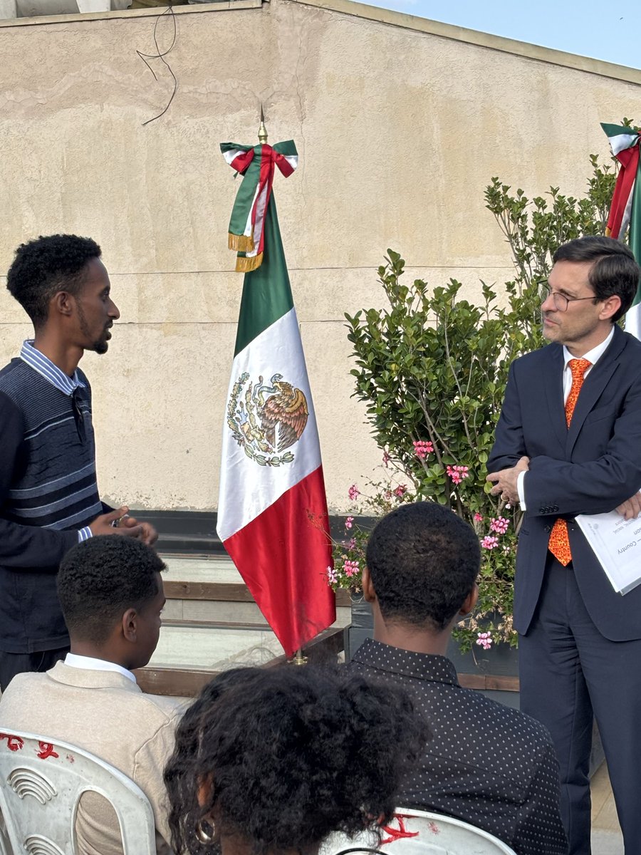 With the support of Seket Africa and our great friend Ahadu Gebru, we held an engaging "Question for the Ambassador" event. Young Ethiopians participated in a dynamic dialogue, opportunity to address our priorities in Ethiopia and the African Union: cooperation in agriculture,