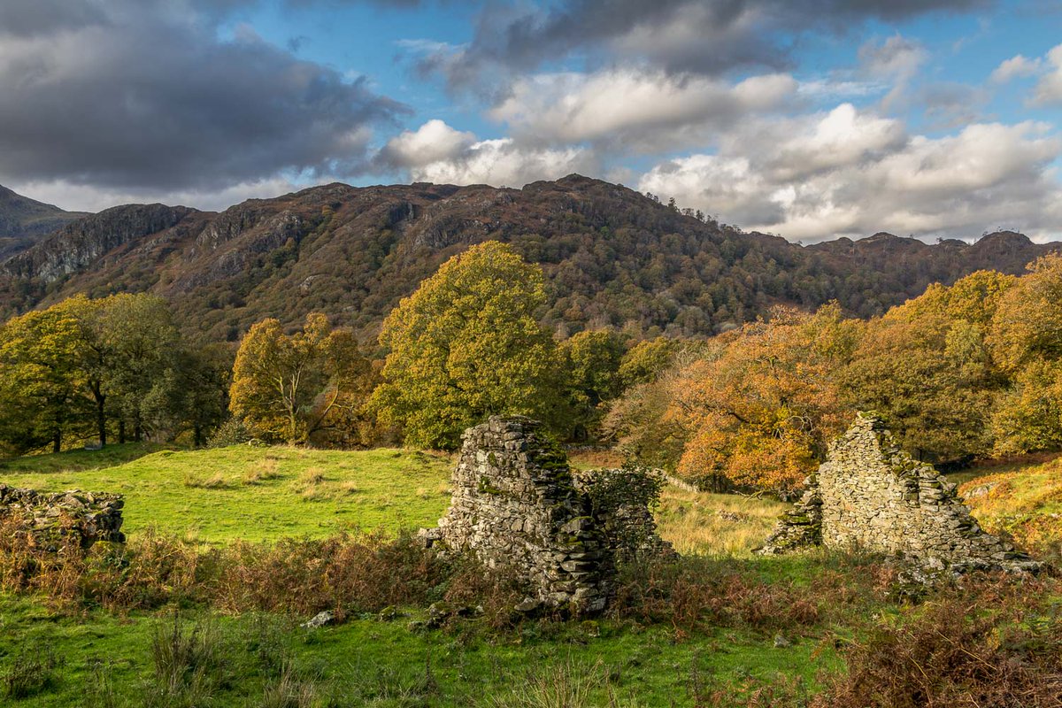 andrewswalks's tweet image. Ruined barn near Tarn Hows