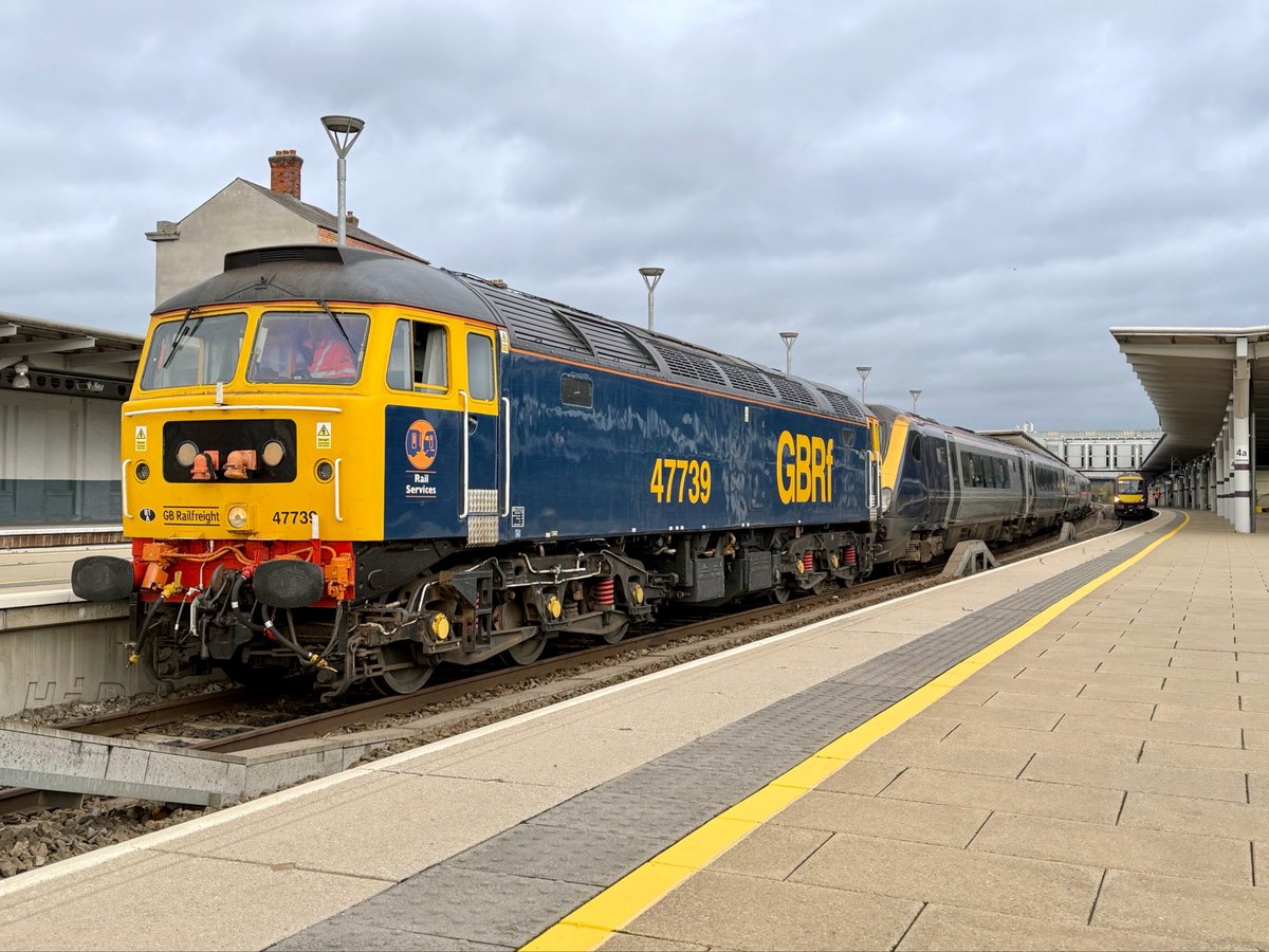 HiPa125's tweet image. GBRf #Class47 47739, with Bombardier #Class221 221105 in-tow, stands ready at P3 Derby to work 5D96 0940 Derby (Alstom) Litchurch Lane &amp;gt; (Alstom) Central Rivers Depot