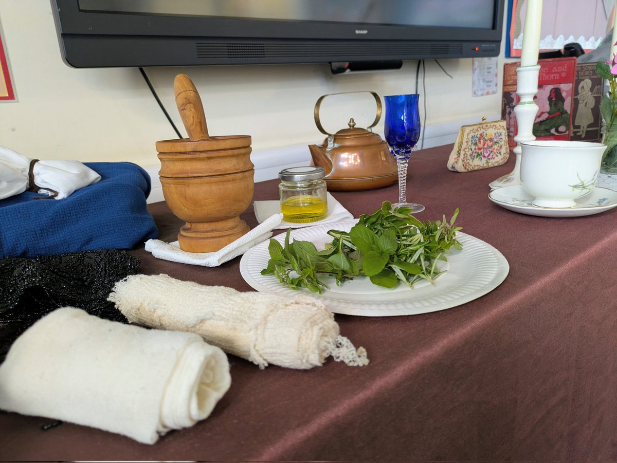 I enjoyed a day of discovering Florence Nightingale <a href="/sirdonaldbailey/">Sir Donald Bailey</a> Newark. Great work year 2! History brought alive in your classroom 
journeysforlearning.co.uk