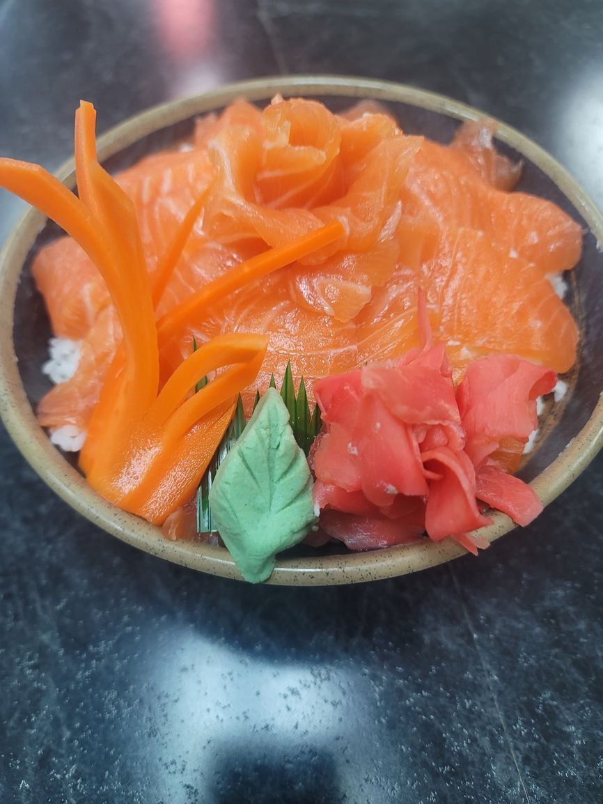 JessiesSushi's tweet photo. From tuna to salmon, our sashimi is always fresh and expertly sliced. Pair it with your favorite side for a meal full of clean, bold flavors. Visit Jessie's Sushi &amp; Teriyaki today! 

#Sashimi
https://t.co/mkEEAgoZXT https://t.co/YbtpAY0bXM