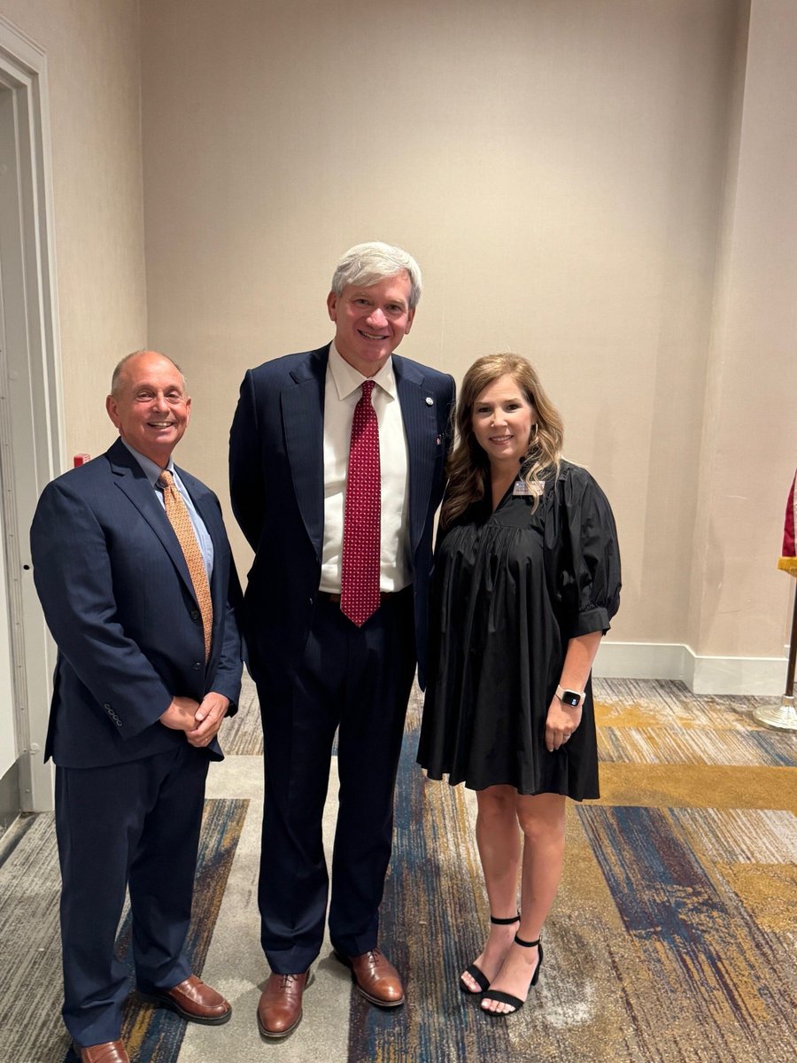 Thank you to 𝗗𝘂𝗸𝗲 𝗟𝗮𝘃𝗶𝗹𝗹𝗲 and 𝗠𝗼𝗻𝗶𝗰𝗮 𝗛𝗲𝗯𝗲𝗿𝘁 of <a href="/FirstHorizonBnk/">First Horizon Bank</a> for hosting me at their Affordable Housing Symposium. One 𝗸𝗲𝘆 𝘁𝗼 𝗮𝗳𝗳𝗼𝗿𝗱𝗮𝗯𝗹𝗲 𝗵𝗼𝘂𝘀𝗶𝗻𝗴 𝗶𝘀 𝗮𝗳𝗳𝗼𝗿𝗱𝗮𝗯𝗹𝗲 𝗶𝗻𝘀𝘂𝗿𝗮𝗻𝗰𝗲 – and we are making progress to bring