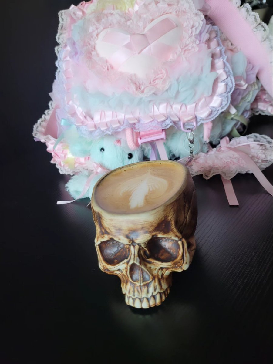 𝑅𝒾𝓈𝓈𝓎 ♡ tweet media