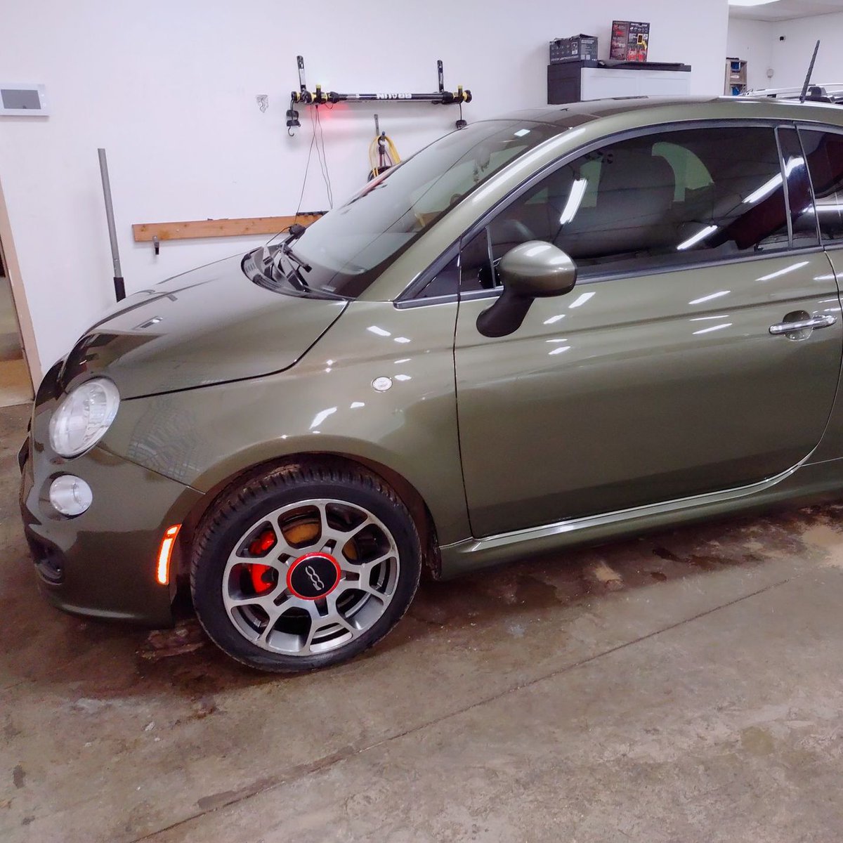 cobra_wash's tweet image. Reclaim the shine your car deserves! Our buffing service eliminates scratches and imperfections for a flawless finish. Contact us now to bring your vehicle back to life!
#BuffingService
carwashspokane.com/buffing-service