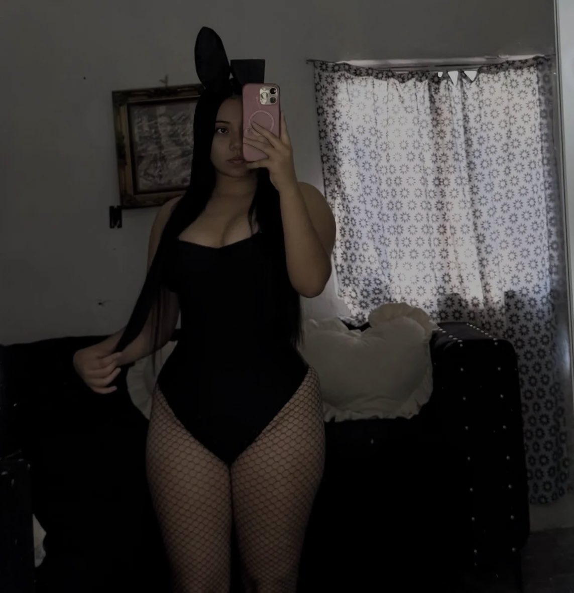 XimenaFrndz's tweet photo. ¿Tu conejita fav?🖤👯‍♀️ https://t.co/0tM0ZjYJua