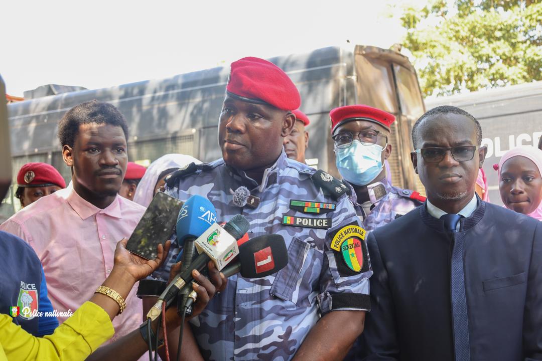 PoliceNationSN's tweet image. #OctobreRose : L'UIDT s'engage pour la santé féminine ! 🎀

Succès de la journée de dépistage des cancers du sein et du col de l'utérus, en partenariat avec le GOT (Police Nationale).

🎁 850 kits offerts ✅ 802 prestations de dépistage effectuées

#Proteger #PoliceSN #Universite