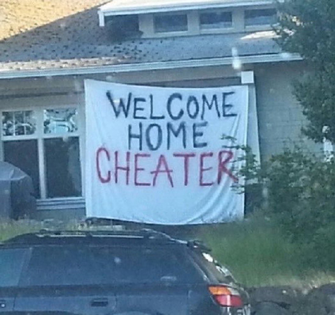 Me when a regular raids in with someone else: