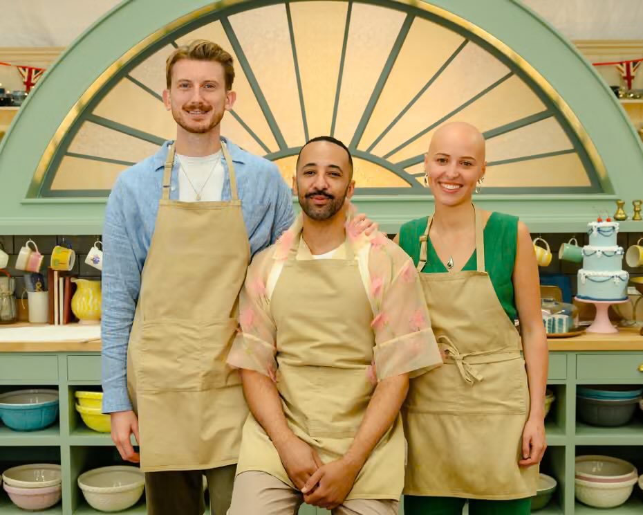 philipnolan1's tweet image. Make yourself a cuppa and cut a big slice of cake, if you’re allowed - the Bake Off final is at 8pm on Channel 4. 🙂 #GBBO #TeamJasmine