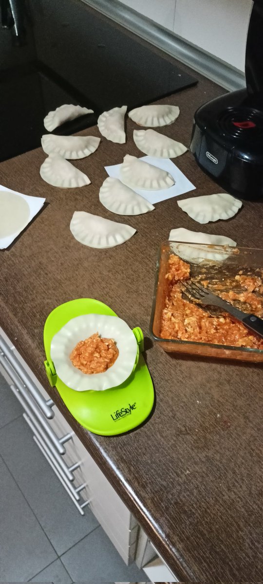 Por orden cronologico y de importancia:
- La rueda.
- La corriente alterna.
- Este puto artilugio👇👇👇