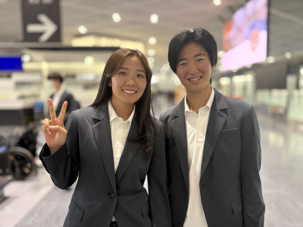 tokyo_beleza's tweet photo. Heading to Myanmar🇲🇲
#AWCL 出場に向けて出発します！

選手たちは #FABRICTOKYO のスーツでスタイリッシュに登場✈️💚

@fabric_tokyo 
#beleza 
#日テレ・東京ヴェルディベレーザ 
#アジアの頂点へ https://t.co/BkxwEg58qd