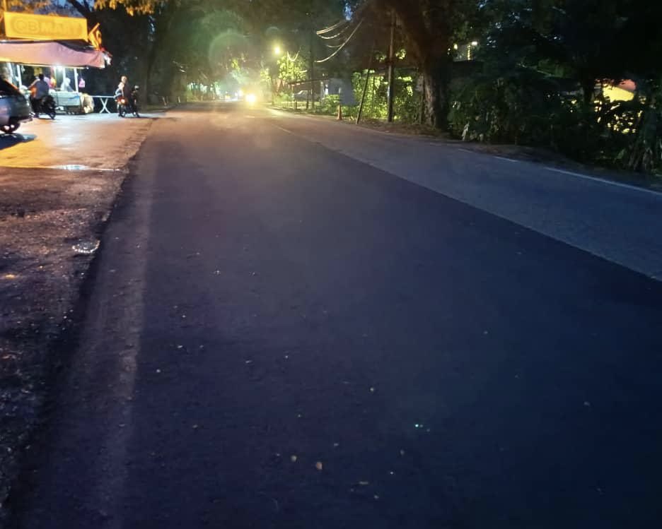 04112025 - di Langkawi

FT 112 J. Ulu Melaka
sek 16.50 - 17.30

#BerkalaPavemen
Fasa 3 

Team BP #THBMKedah #Langkawi laksana kerja ini di sini

- mill + pave 

kemajuan : 45.00 % 

📸 suasana kerja + sek yang siap 

#THBMHQ