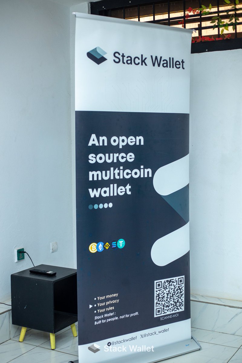 Dhakireen100's tweet image. 🔐 Marre de confier tes cryptos à des plateformes ?
Découvre Stack Wallet, le portefeuille open-source qui te rend 100% propriétaire de tes fonds.

✅ Télécharge
✅ Crée ton wallet
✅ Sauvegarde ta phrase secrète
@Stack_Africa 

#Crypto #Bitcoin #StackWallet