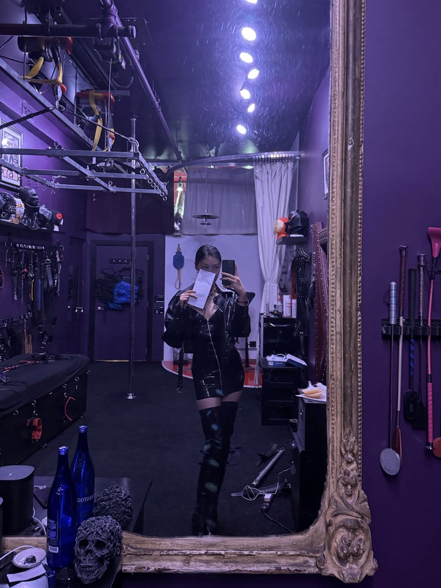 This studio was where it all began, my first home after going independent. It’s held countless unforgettable moments over the years and it’s hard to say goodbye to this location. November is the last chance to play here. Book now.