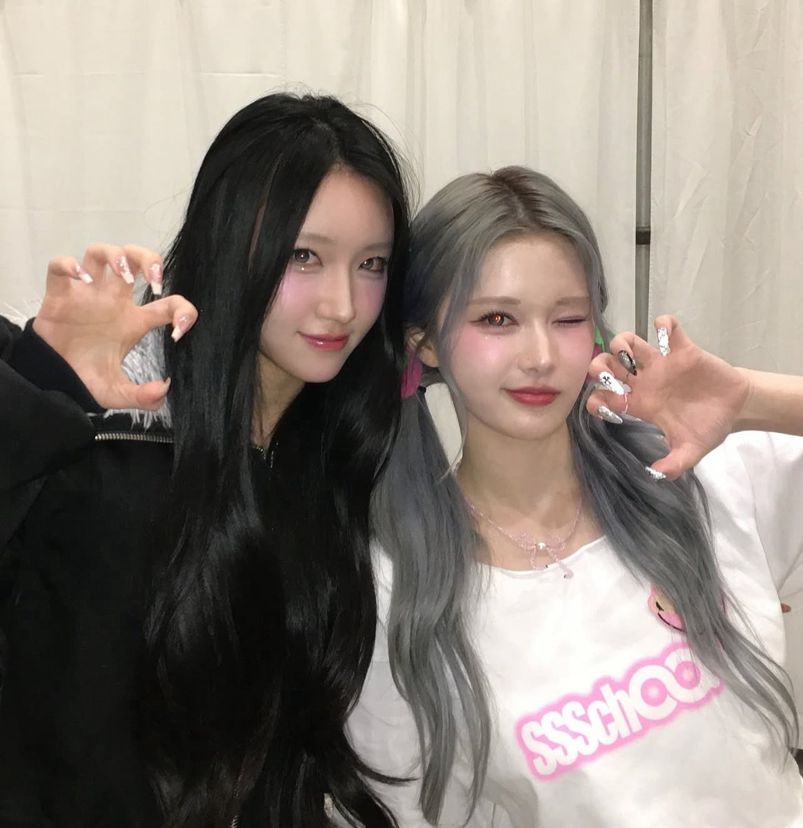 moanaarchive's tweet photo. moana instagram update with mayu and kotone from @triplescosmos #YamauchiMoana #모아나 #야마우치모아나 #山内若杏名 #StellarSugar https://t.co/q4nUe3ypwA