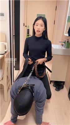 【狠心小妈】
#骑马 #女骑士 #马术 #马奴 #骑士