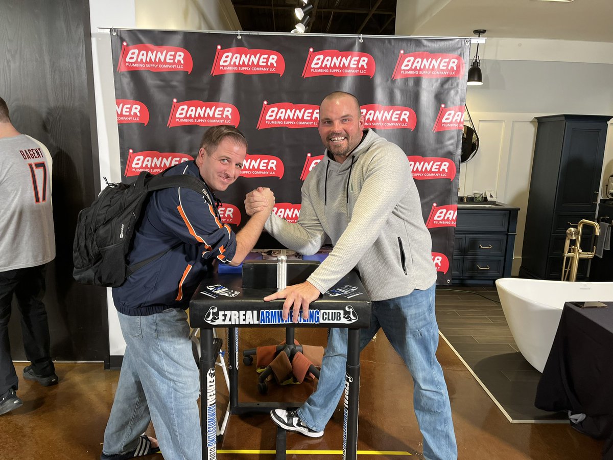 shure_michael's tweet image. Bagent family appearance part 1: #DaBears