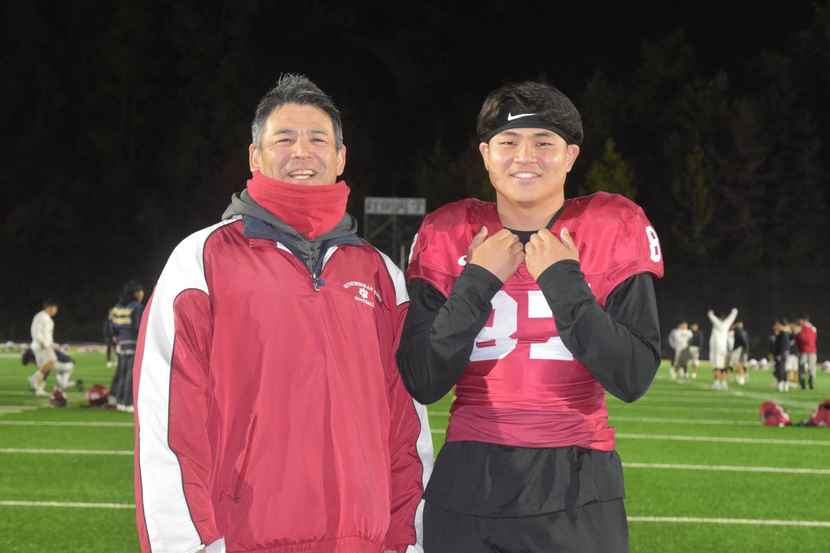 【#関立戦 に向けた記者会見から】
立命館WR大島秀太（4年､立命館守山）
今年の春からスターターに名を連ねると、堅実なキャッチと力強いブロックで欠かせない存在になった。「関学で意識するのは東田選手です。全部がすごい。僕は接点の強さには自信があるので、しっかり勝負できたらと思ってます」