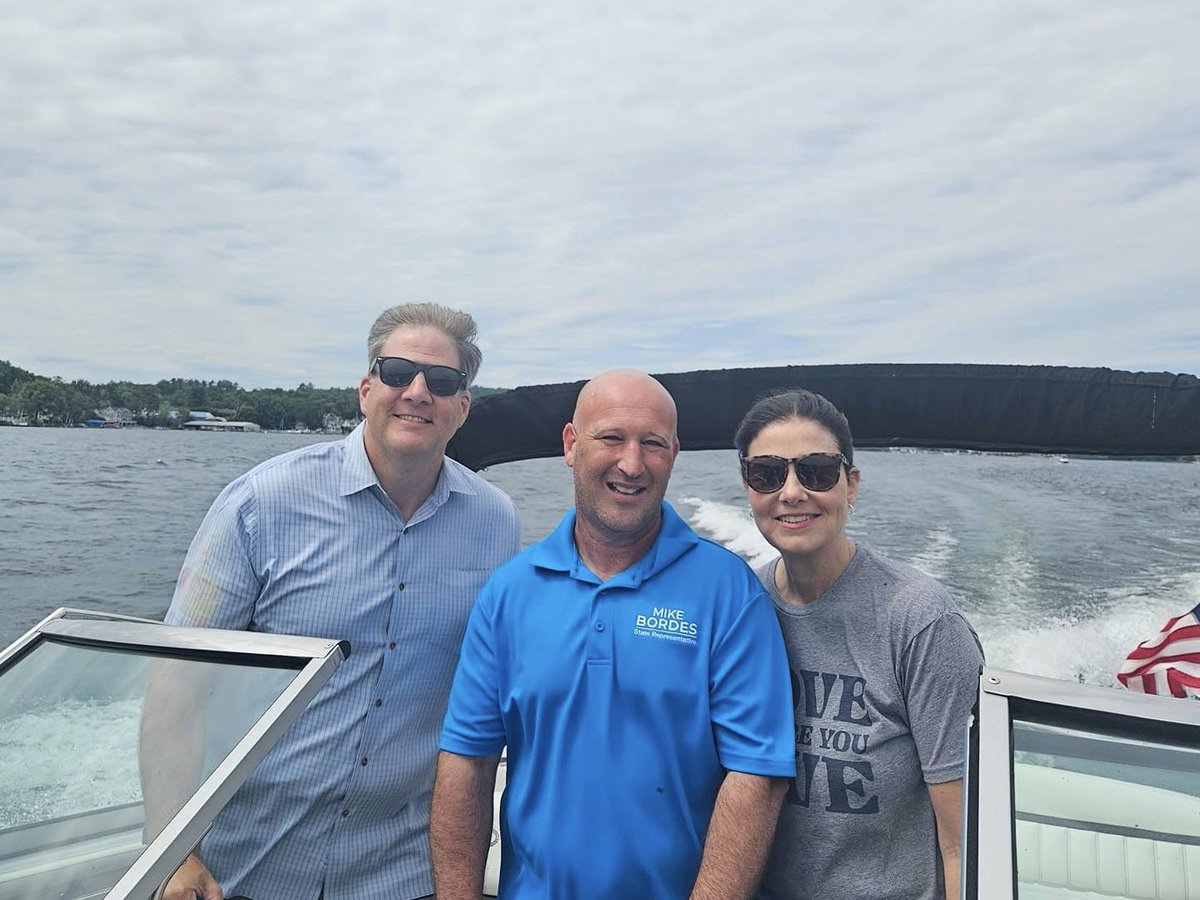 Governor Kelly Ayotte tweet media