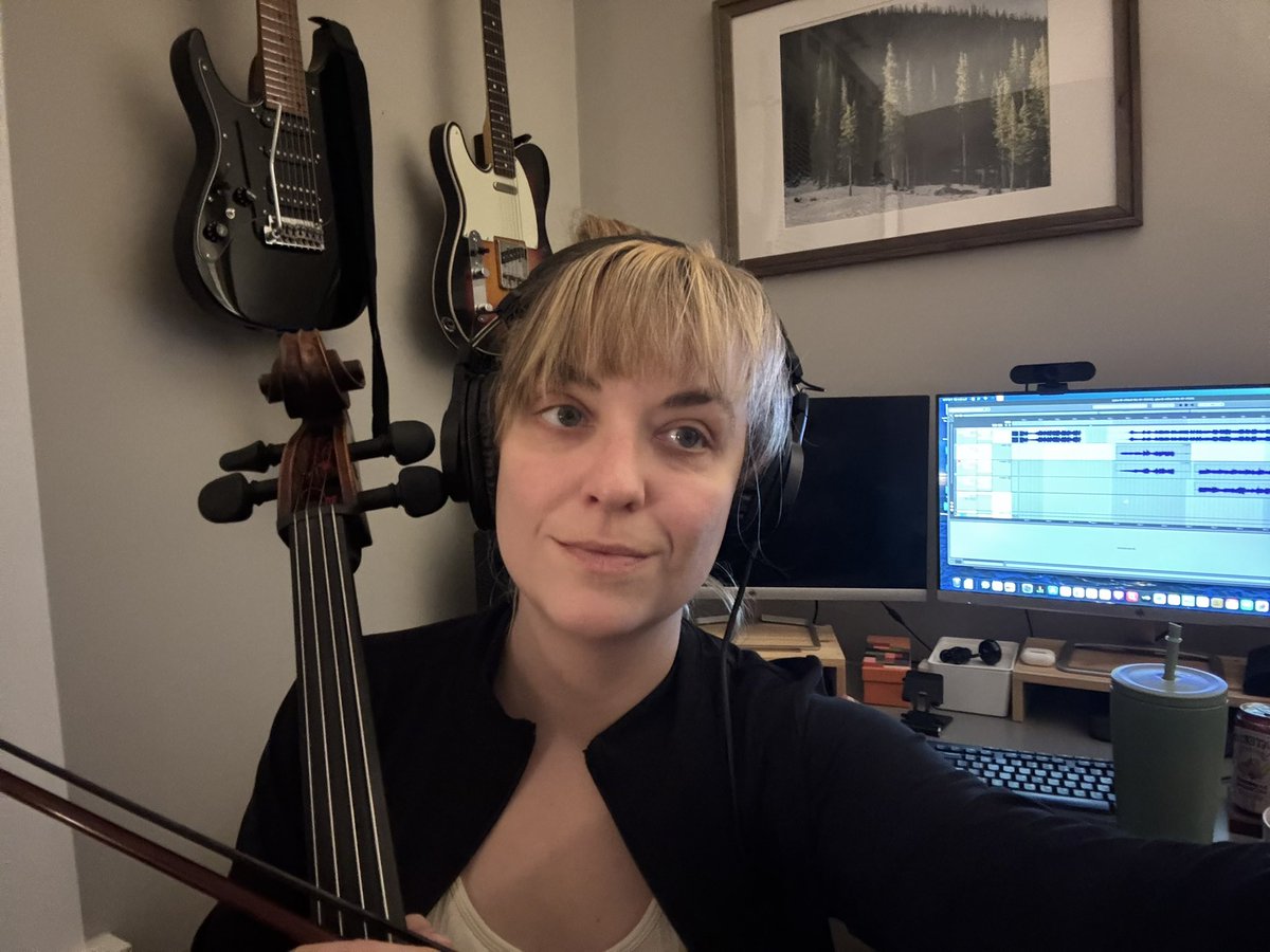 Home recording for the mighty <a href="/flatfoot56/">Flatfoot 56</a> 🍀 🇮🇪🍻 hit me up if you need cello on yr songs! Can record tracks from home w/ quick turnaround 🎧 🎤🔁
