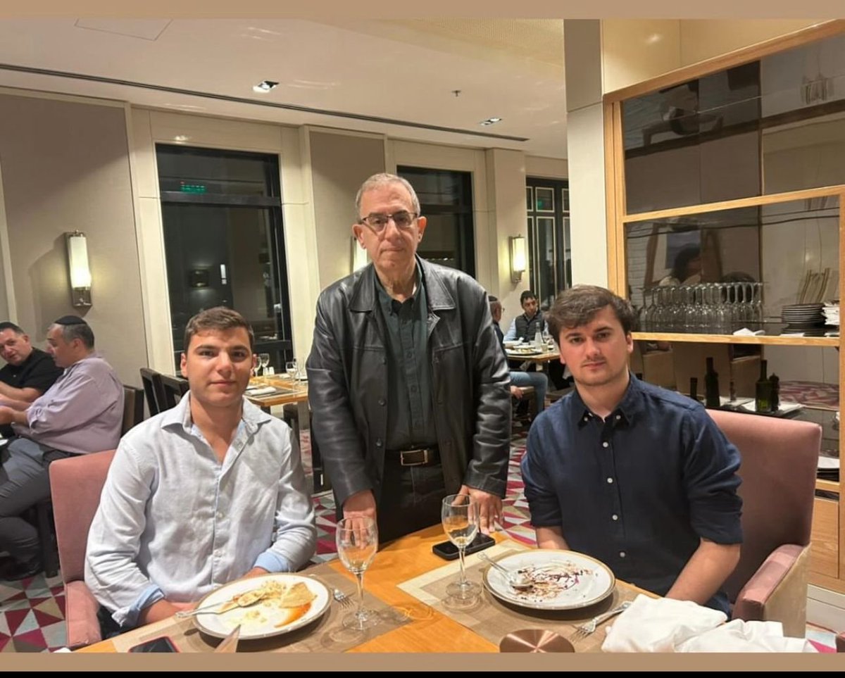 El Oráculo de Sáenz Valiente tweet media