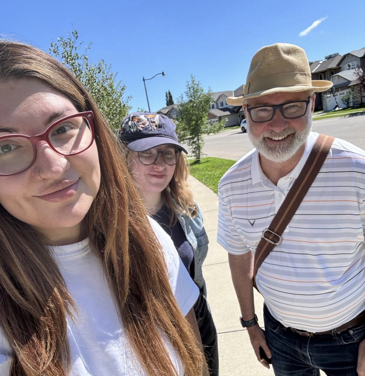 CourtEllingson's tweet photo. Alberta's New Democrats are fighting for you. We want to properly fund education, & ensure every student gets the support they need.
Please consider donating to the #CalgaryFoothills team, every dollar counts when we are fighting for a better future.
https://t.co/QdSxR0kP41 https://t.co/9Zfeb0AH24
