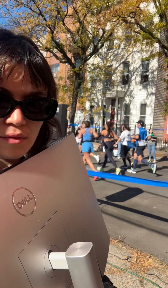 i really wanna know what goes on in her brain