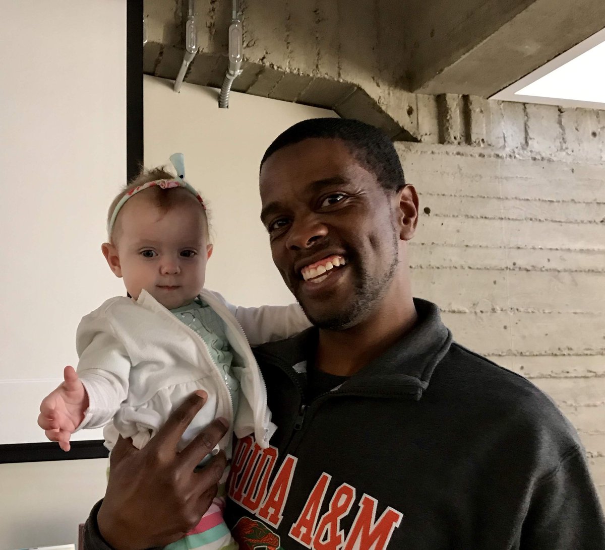 chckmeowt tweet media